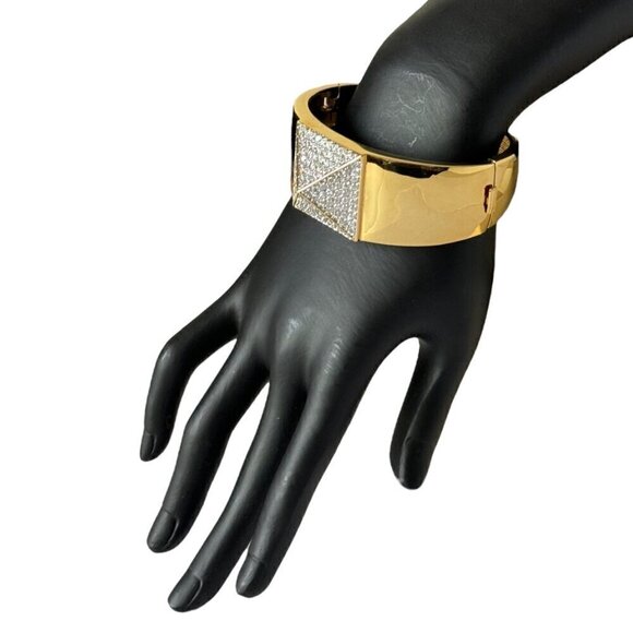 18K Gold Plated CZ Paved Pyramid Wide Bangle Cuff Bracelet For Women - Picture 3 of 10